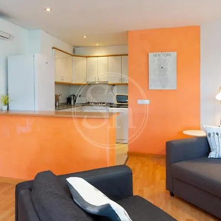 Practico Junto A Estacion De Sants Lejlighed *